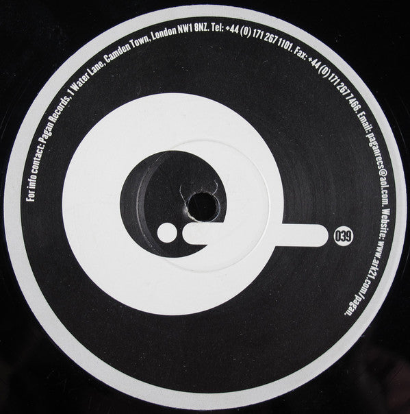 Different Gear Vs. The Police : When The World Is Running Down (You Can't Go Wrong) (12")